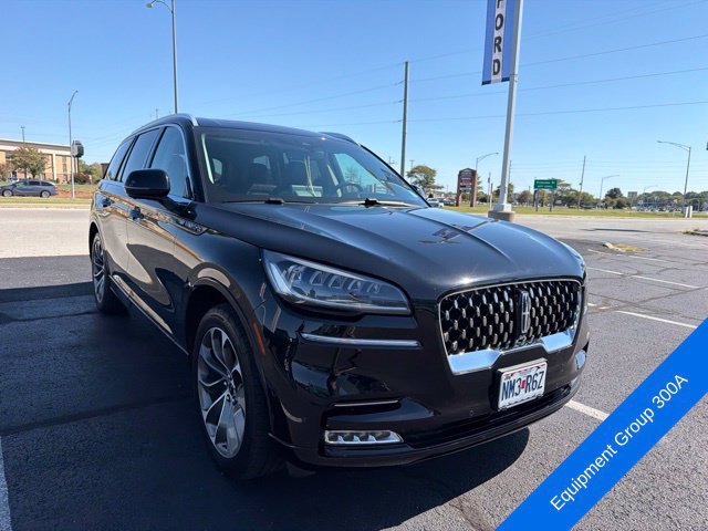 Used 2021 Lincoln Aviator Grand Touring w/ Elements Package Plus AWD/4WD image 3