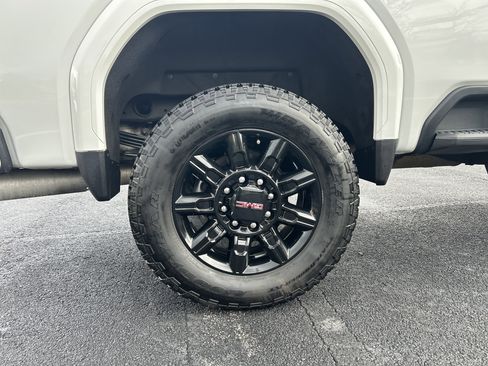 Used 2024 GMC Sierra 2500 AT4 w/ AT4 Preferred Package image 34