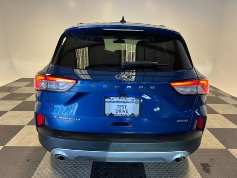 Used 2022 Ford Escape Titanium w/ Titanium Elite Package AWD/4WD image 4