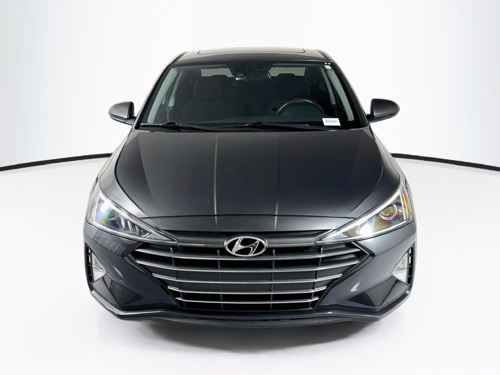 Used 2020 Hyundai Elantra Value Edition w/ Cargo Package (C1) FWD image 2