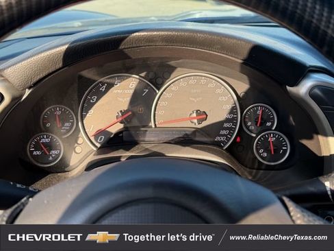 Used 2005 Chevrolet Corvette Coupe w/ Preferred Equipment Group RWD image 14