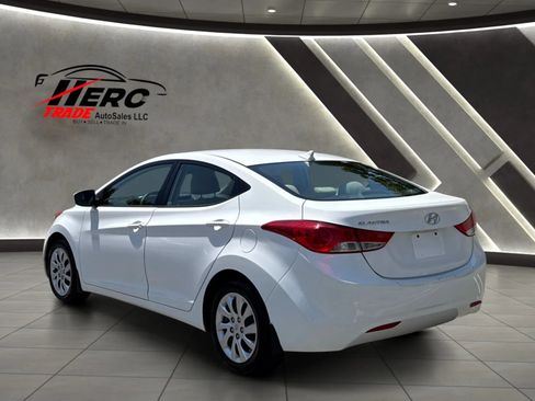 Used 2013 Hyundai Elantra GLS FWD image 6