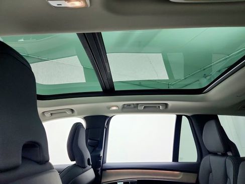 New 2026 Volvo XC90 B5 Core image 18