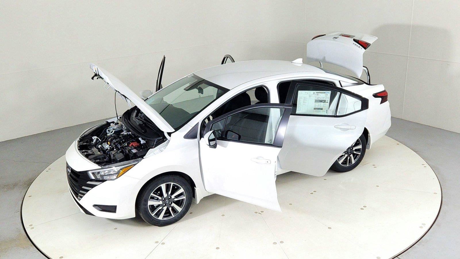 Used 2025 Nissan Versa SV w/ Trunk Package FWD image 43