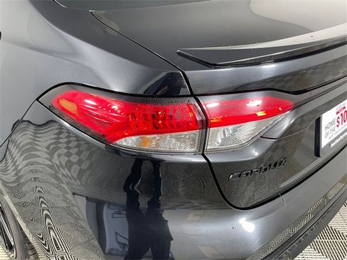 Used 2022 Toyota Corolla SE image 18