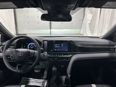 Used 2026 Toyota Camry SE FWD image 42