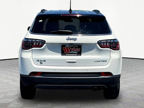 Used 2021 Jeep Compass Limited AWD/4WD image 5