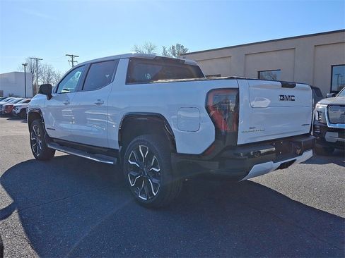 New 2025 GMC Sierra EV Denali image 3