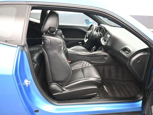 Used 2016 Dodge Challenger SRT Hellcat RWD image 36