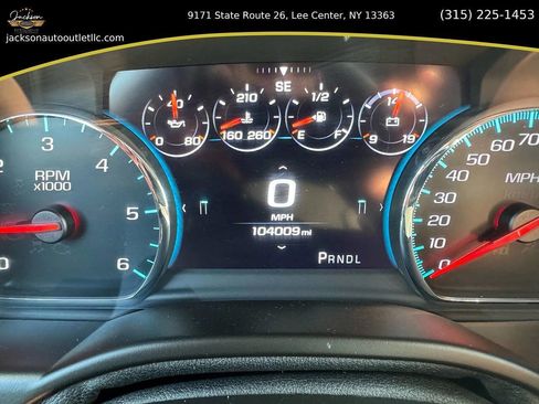 Used 2017 GMC Yukon SLT w/ Open Road Package image 8