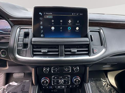 Used 2022 Chevrolet Suburban High Country AWD/4WD image 10