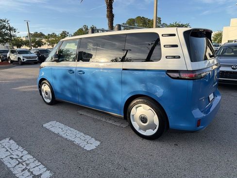 Used 2025 Volkswagen ID. Buzz 1st Edition image 6