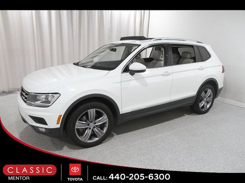 Used 2020 Volkswagen Tiguan SEL w/ 3rd Row Seat Package AWD/4WD image 3