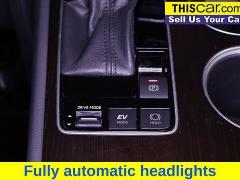 Used 2023 Toyota Sienna XLE FWD image 23