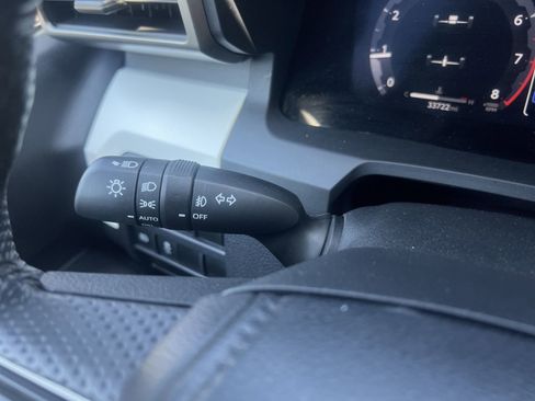 Used 2024 Toyota Tacoma TRD Off-Road image 29