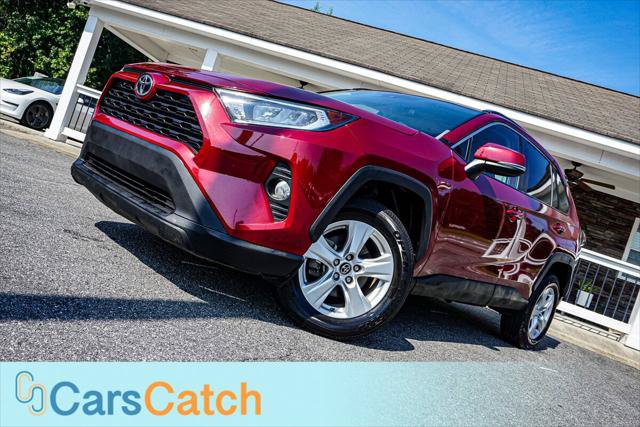 Used 2019 Toyota RAV4 XLE FWD image 3