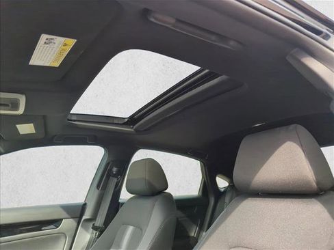 Certified 2025 Honda Civic Sport image 23