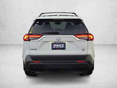 Used 2024 Toyota RAV4 XLE AWD/4WD image 7