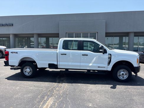 Used 2023 Ford F250 XL w/ 360-Degree Camera Package AWD/4WD image 4