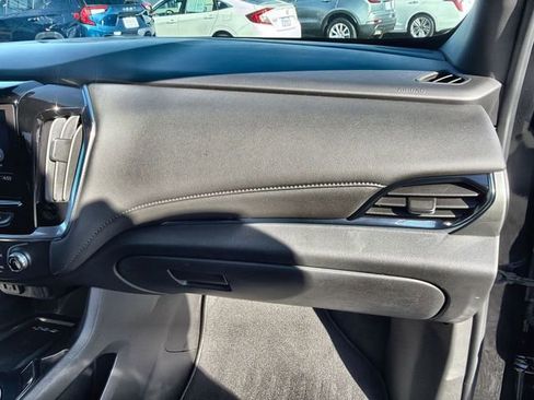 Certified 2023 Chevrolet Traverse LT FWD image 27