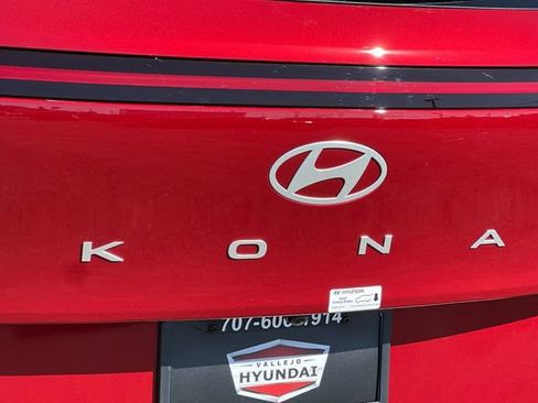 New 2026 Hyundai Kona Limited FWD image 8