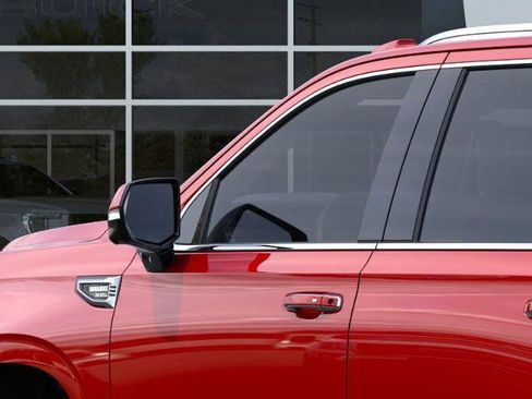 New 2026 GMC Yukon Denali w/ Denali Reserve Package image 12