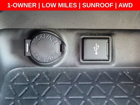 Used 2022 Toyota RAV4 XLE Premium w/ Carpet Mat Package (TMS) AWD/4WD image 32