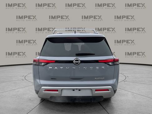 Used 2024 Nissan Pathfinder Platinum image 4