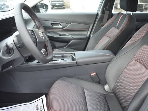 New 2026 Nissan Sentra SR w/ Floor Mat Package image 14