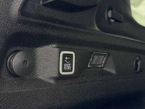 Used 2021 Jeep Grand Cherokee L Laredo AWD/4WD image 10