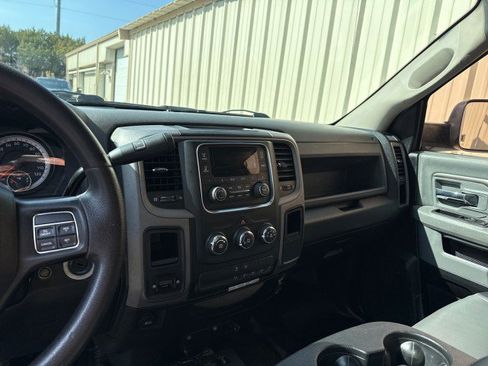 Used 2015 RAM 4500 Tradesman w/ Power & Remote Entry Group image 16