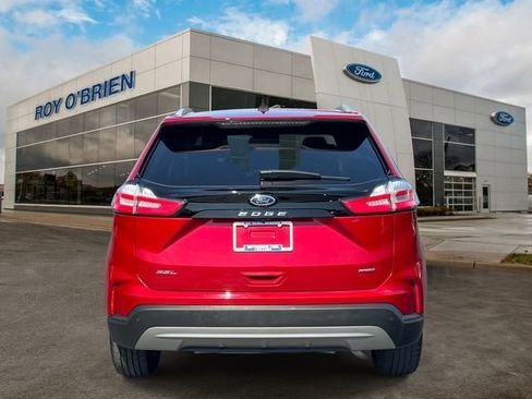 Certified 2024 Ford Edge SEL w/ Convenience Package AWD/4WD image 4