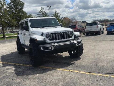 Used 2025 Jeep Wrangler Sahara w/ Safety Group image 3