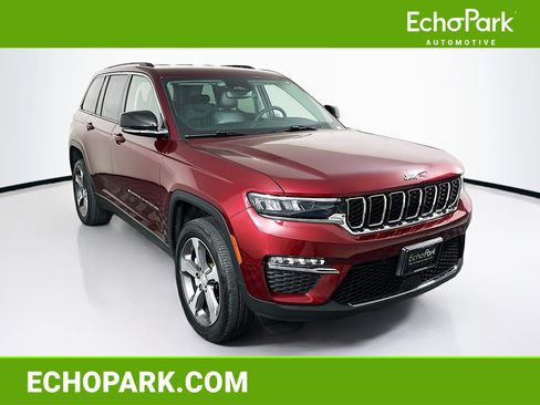 Used 2023 Jeep Grand Cherokee Limited AWD/4WD image 1