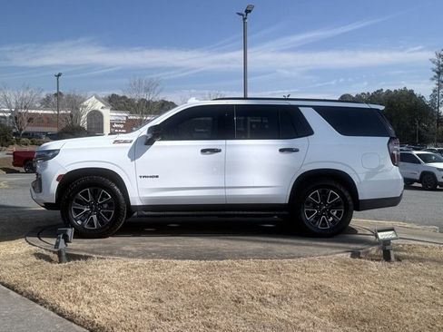 Used 2022 Chevrolet Tahoe Z71 w/ Luxury Package image 4