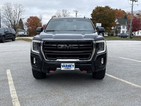 Used 2023 GMC Yukon XL AT4 w/ Technology Package AWD/4WD image 2