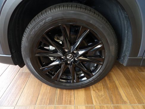 Certified 2025 MAZDA CX-5 Carbon Edition AWD/4WD image 10