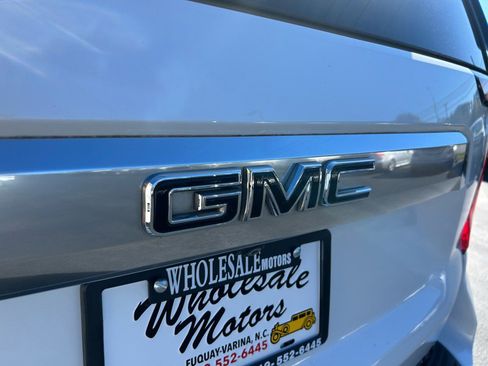 Used 2022 GMC Yukon XL Denali image 34