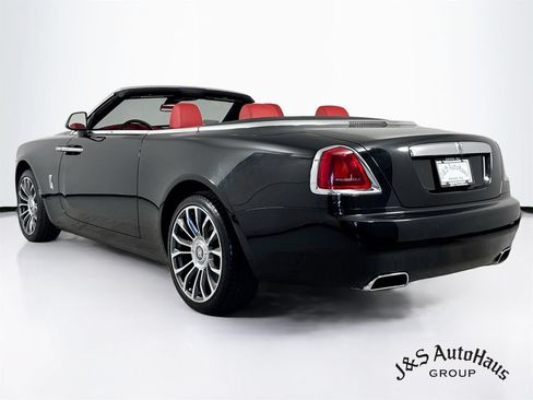 Used 2018 Rolls-Royce Dawn RWD image 5