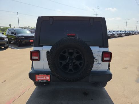 Used 2022 Jeep Wrangler Unlimited Sport AWD/4WD image 13