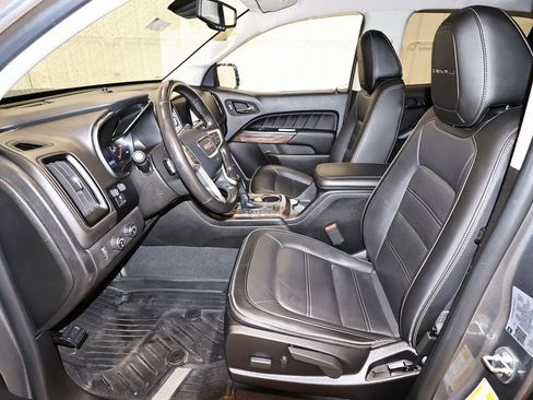 Used 2021 GMC Canyon Denali image 13