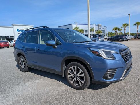 Used 2023 Subaru Forester Limited w/ Popular Package #3 AWD/4WD image 2