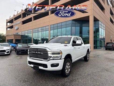 Used 2024 RAM 2500 Laramie AWD/4WD image 1