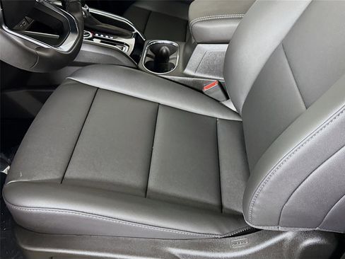 New 2026 GMC Canyon Elevation w/ Convenience Package image 14