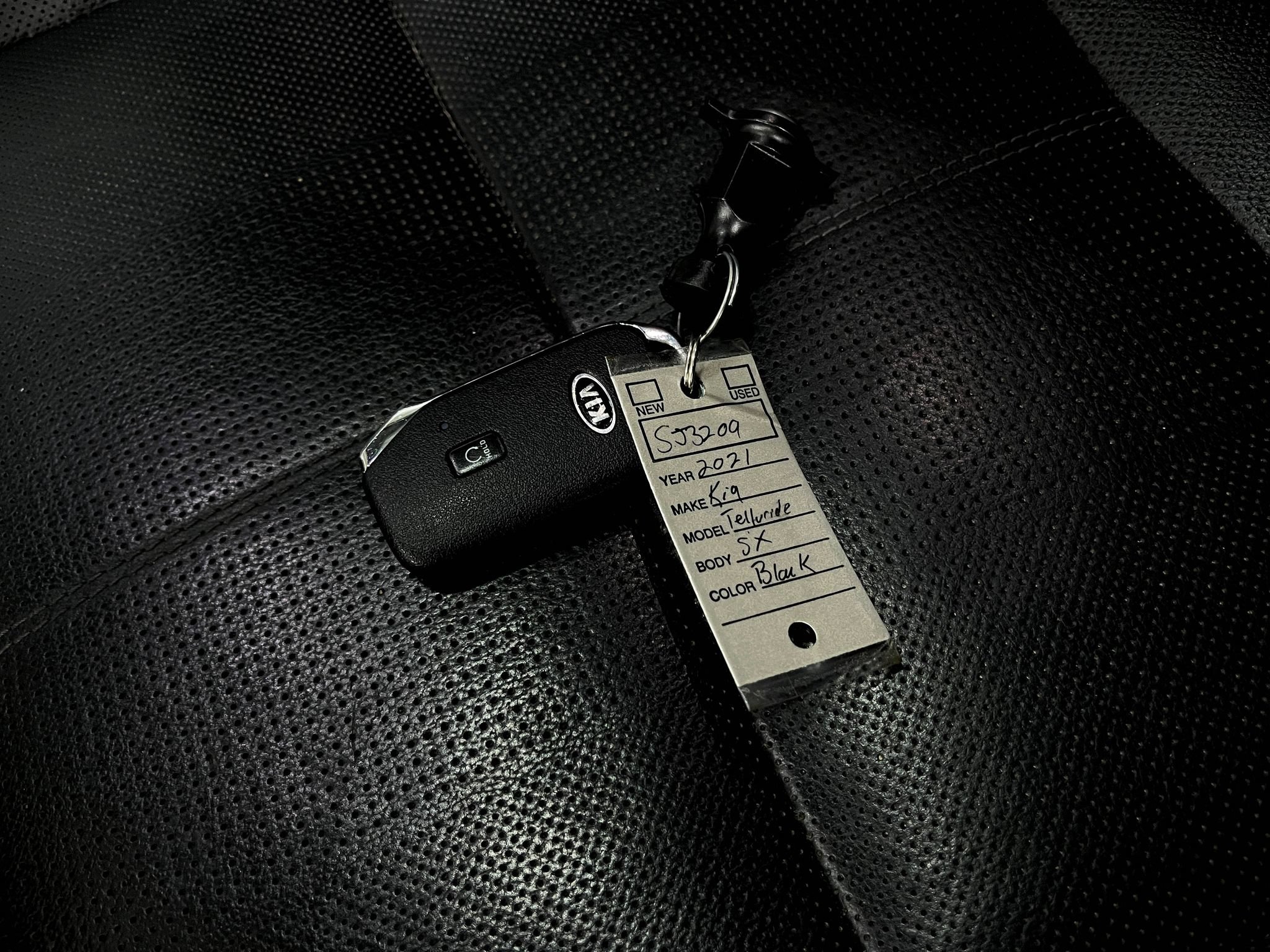 Used 2021 Kia Telluride SX w/ Nightfall Edition Package AWD/4WD image 39