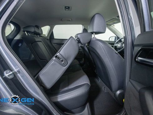 Used 2023 Kia Seltos S w/ Navigation Package AWD/4WD image 36
