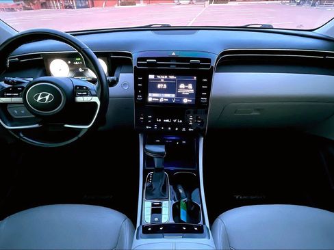Used 2022 Hyundai Tucson SEL w/ Convenience + Premium Package FWD image 8