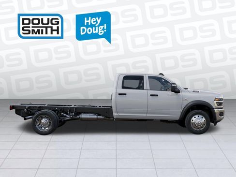 New 2026 RAM 5500 Tradesman AWD/4WD image 22