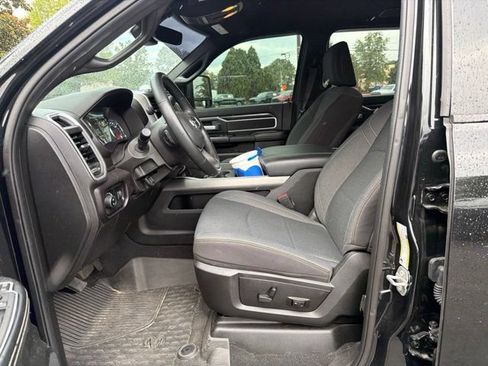 Used 2024 RAM 2500 Big Horn w/ Night Edition AWD/4WD image 19