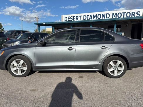 Used 2011 Volkswagen Jetta TDI image 3